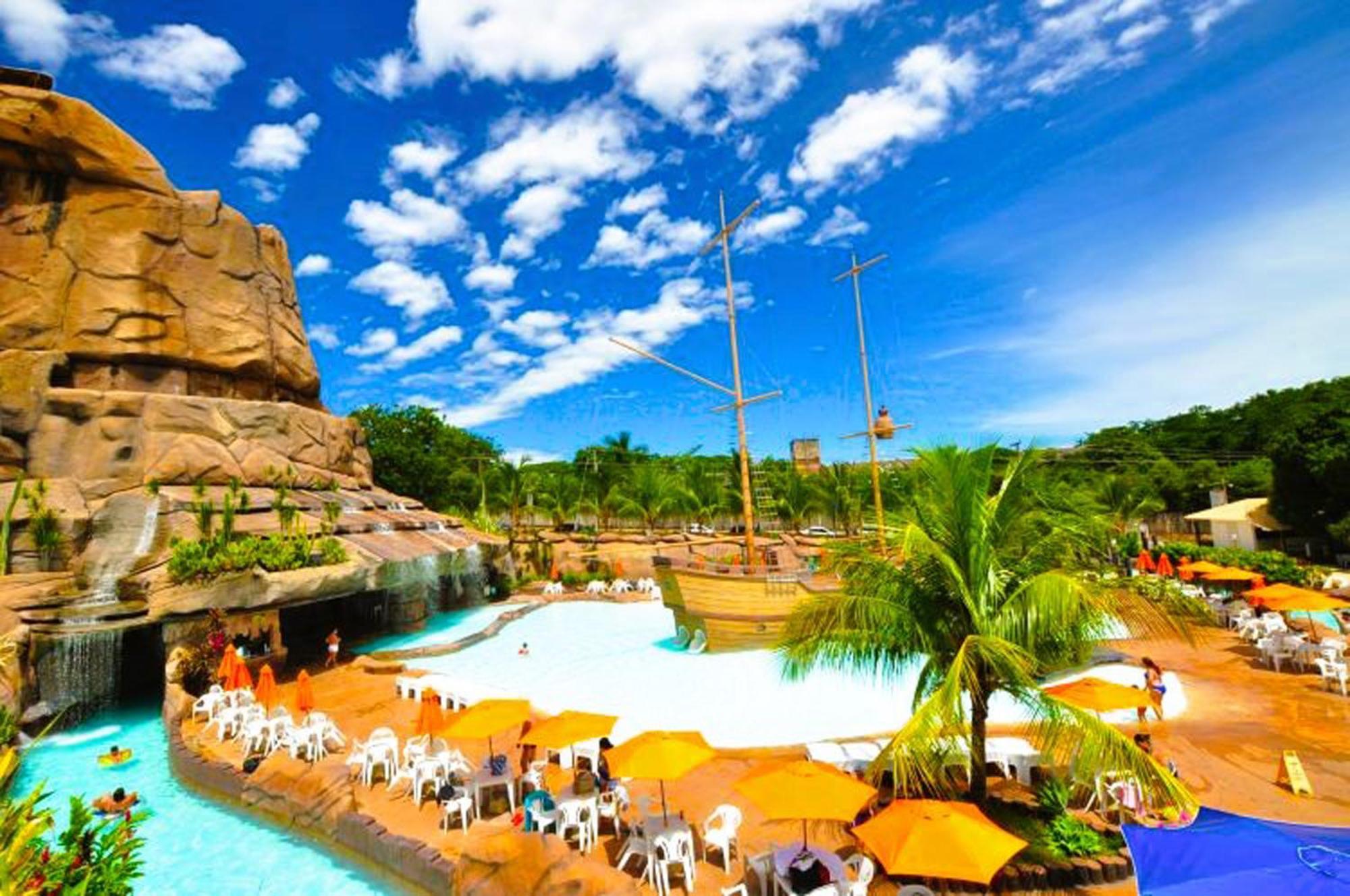 Piazza Diroma - Cortesia Park Diroma, Splash E Slide กัลดัสโนวัส ภายนอก รูปภาพ