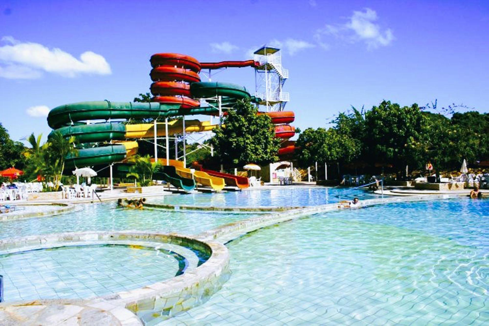 Piazza Diroma - Cortesia Park Diroma, Splash E Slide กัลดัสโนวัส ภายนอก รูปภาพ